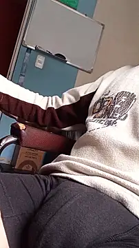 Snapshot of Andre16c chatting on February 19, 2026, 3:41 pm Andre16c online show from February 19, 2026, 3:41 pm