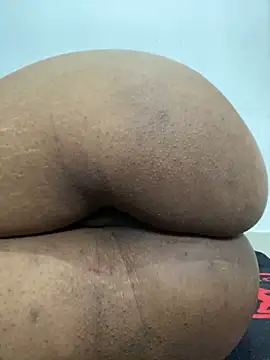 Snapshot of Charlotte_bronxxx chatting on February 8, 2025, 5:50 pm Charlotte bronxxx online show from February 8, 2025, 5:50 pm