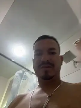 paullliliu online show from October 10, 2025, 2:05 pm