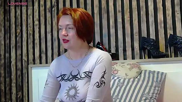 Snapshot of Alis_Lovi chatting on October 30, 2025, 11:05 pm Alis Lovi online show from October 30, 2025, 11:05 pm