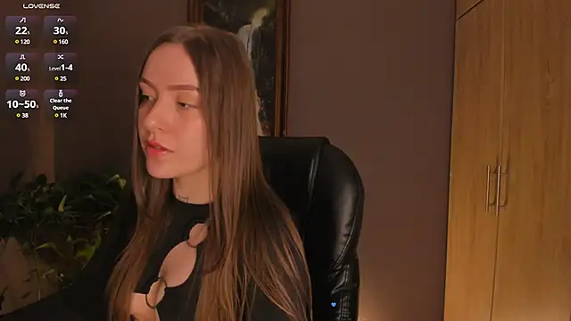 Snapshot of eilynxx chatting on February 11, 2025, 11:12 pm eilynxx online show from February 11, 2025, 11:12 pm