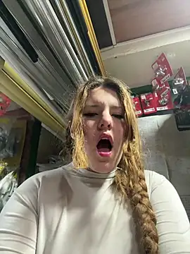 masmelorosa online show from December 14, 2025, 2:28 am