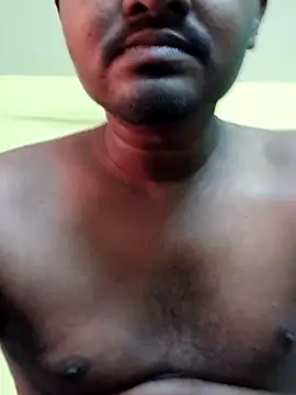 kingg4545 online show from March 14, 2025, 3:26 am