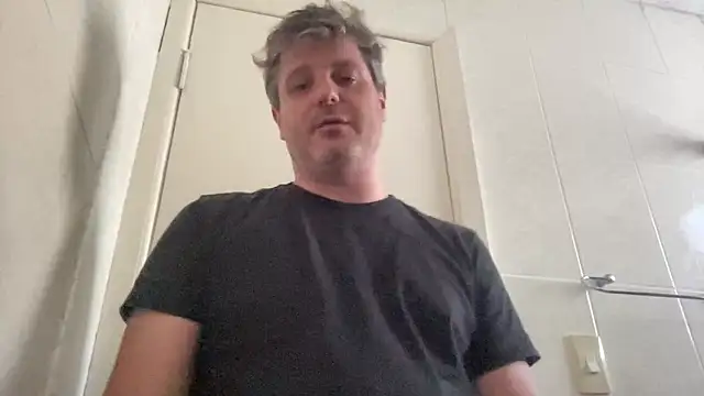 Taurino gostoso online show from May 4, 2026, 7:43 pm