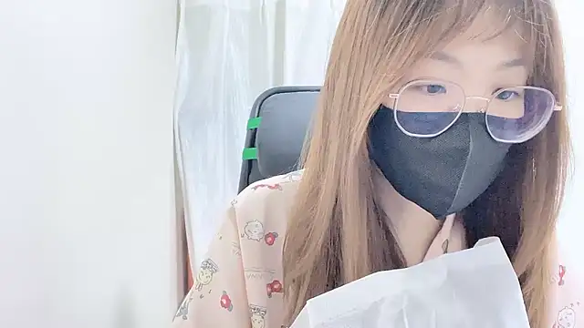 Chu1314 online show from October 18, 2025, 3:35 pm