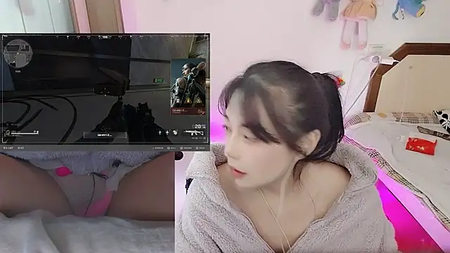 Snapshot of Song_99 chatting on March 1, 2026, 3:14 pm Song 99 online show from March 1, 2026, 3:14 pm