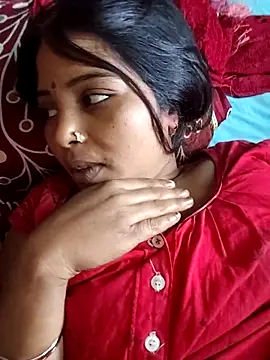 Snapshot of Simrandeshipp chatting on March 10, 2026, 7:13 am Simrandeshipp online show from March 10, 2026, 7:13 am