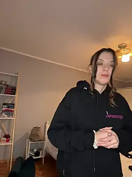 Snapshot of bunnythetailor chatting on February 27, 2025, 7:58 pm bunnythetailor online show from February 27, 2025, 7:58 pm