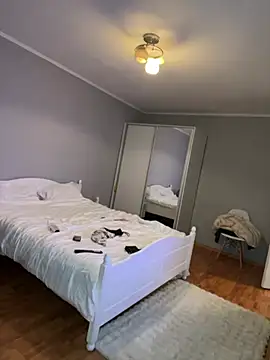 Snapshot of bunnythetailor chatting on February 28, 2025, 7:03 pm bunnythetailor online show from February 28, 2025, 7:03 pm