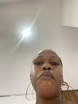 Snapshot of Boneca25 chatting on March 25, 2026, 7:53 pm Boneca25 online show from March 25, 2026, 7:53 pm