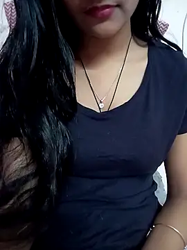 Snapshot of Tanu-00 chatting on October 28, 2025, 4:53 pm Tanu-00 online show from October 28, 2025, 4:53 pm