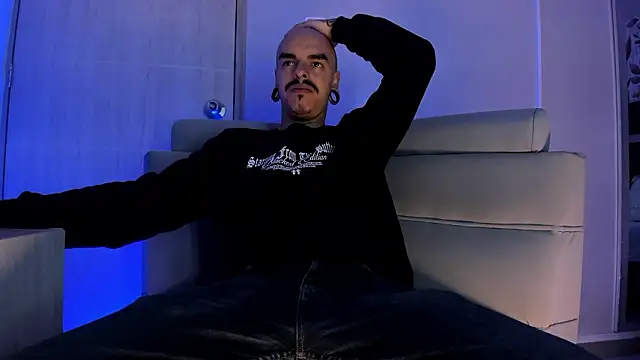 kaletattoo online show from March 29, 2026, 11:10 am