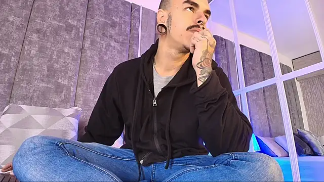 kaletattoo online show from April 8, 2026, 11:10 am