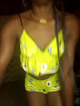 emily2000 online show from February 21, 2025, 9:32 pm