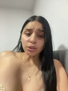 Snapshot of Bonet_iris chatting on February 7, 2026, 12:58 am Bonet iris online show from February 7, 2026, 12:58 am