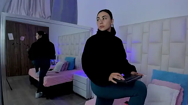 Ariana rouse online show from November 27, 2025, 5:59 pm