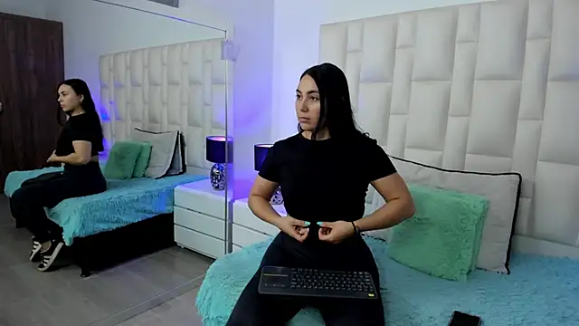 Ariana rouse online show from May 22, 2026, 4:12 pm