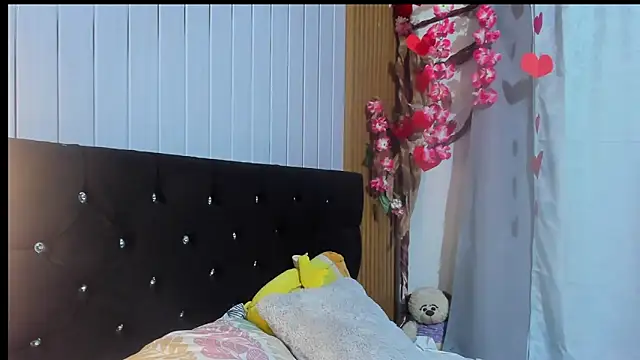 Snapshot of vicky__skinny_1 chatting on February 25, 2025, 11:52 am vicky skinny 1 online show from February 25, 2025, 11:52 am