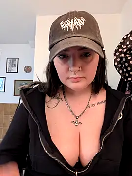 goblingirl888 online show from April 17, 2026, 9:51 pm