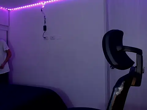 Juanmres online show from February 21, 2026, 11:28 pm