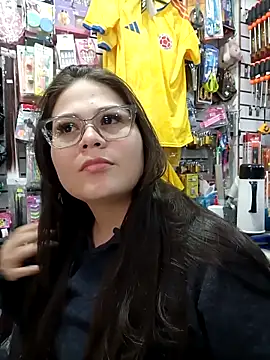 Vale Saenzz online show from April 9, 2026, 9:42 pm