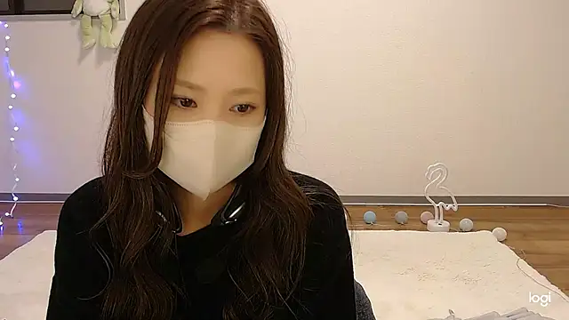 Snapshot of hinano_JP chatting on October 27, 2025, 12:04 am hinano JP online show from October 27, 2025, 12:04 am