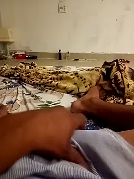 Snapshot of Moreno-32- chatting on February 26, 2026, 2:32 am Moreno-32- online show from February 26, 2026, 2:32 am