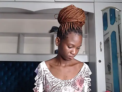 Snapshot of YoungDiva69 chatting on January 29, 2025, 8:04 pm YoungDiva69 online show from January 29, 2025, 8:04 pm
