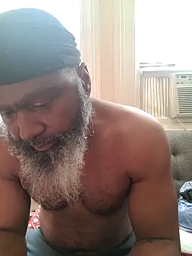 shavez5888 online show from March 2, 2025, 9:01 pm