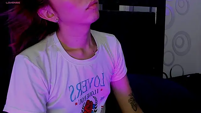 Snapshot of Nicol_TransGirl chatting on September 23, 2025, 3:53 am Nicol TransGirl online show from September 23, 2025, 3:53 am