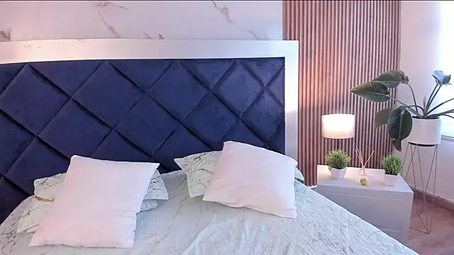 IsabelaWoods online show from February 19, 2026, 10:39 pm