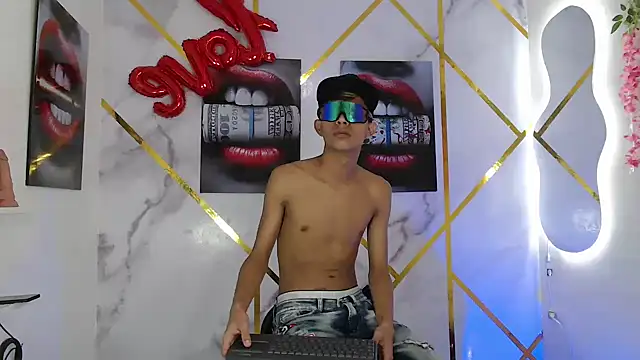 KING STYLE2 online show from March 22, 2025, 5:52 pm