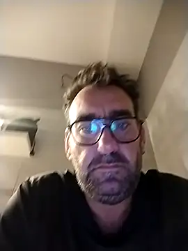 Snapshot of Hardasanut chatting on October 16, 2025, 5:08 am Hardasanut online show from October 16, 2025, 5:08 am