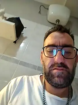 Snapshot of Hardasanut chatting on November 7, 2025, 9:04 pm Hardasanut online show from November 7, 2025, 9:04 pm