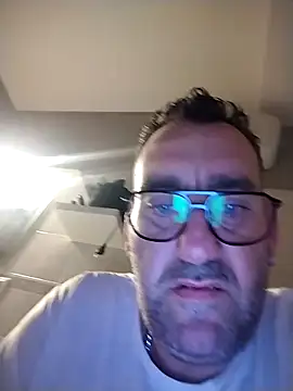 Snapshot of Hardasanut chatting on November 14, 2025, 9:57 pm Hardasanut online show from November 14, 2025, 9:57 pm