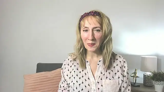 Snapshot of MargaretMilf69 chatting on February 12, 2025, 4:33 pm MargaretMilf69 online show from February 12, 2025, 4:33 pm