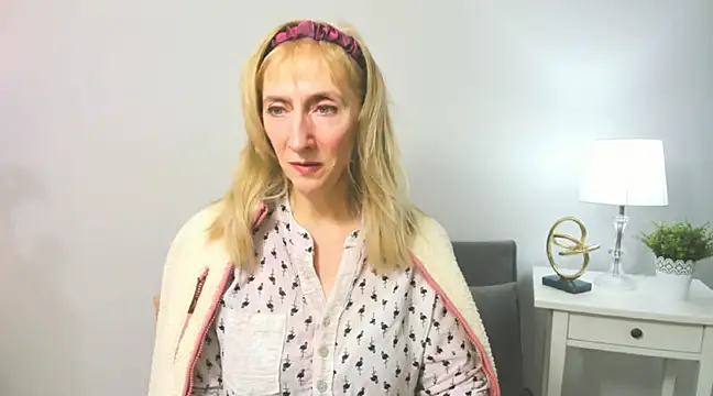 Snapshot of MargaretMilf69 chatting on February 20, 2025, 4:14 pm MargaretMilf69 online show from February 20, 2025, 4:14 pm