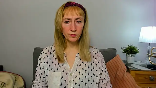 Snapshot of MargaretMilf69 chatting on February 25, 2025, 4:21 pm MargaretMilf69 online show from February 25, 2025, 4:21 pm