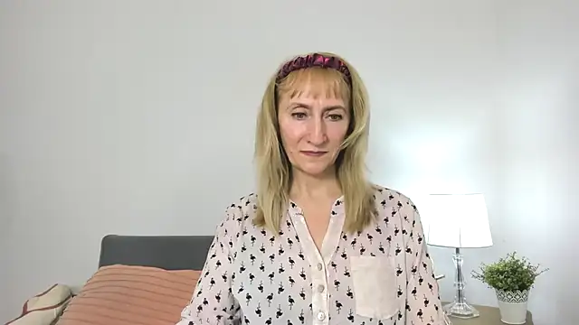 Snapshot of MargaretMilf69 chatting on February 27, 2025, 7:37 pm MargaretMilf69 online show from February 27, 2025, 7:37 pm
