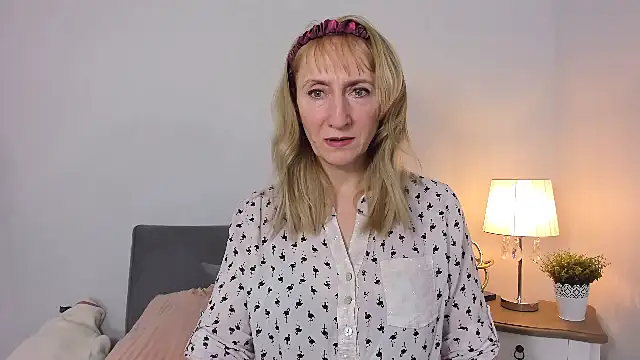 Snapshot of MargaretMilf69 chatting on March 6, 2025, 4:28 pm MargaretMilf69 online show from March 6, 2025, 4:28 pm