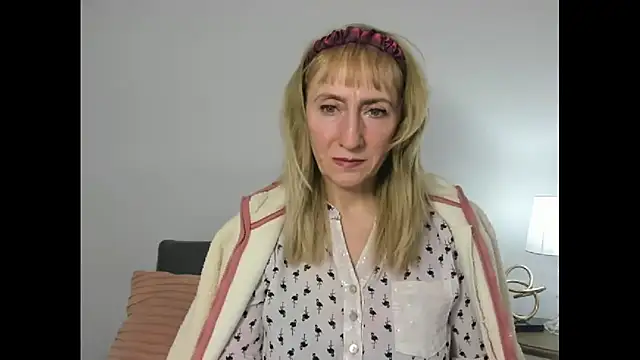 Snapshot of MargaretMilf69 chatting on March 20, 2025, 4:31 pm MargaretMilf69 online show from March 20, 2025, 4:31 pm