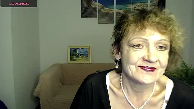 SexyGrandma  online show from February 8, 2025, 3:31 pm