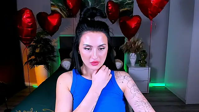 Snapshot of EmiliaBeynard chatting on March 10, 2025, 4:57 pm EmiliaBeynard online show from March 10, 2025, 4:57 pm