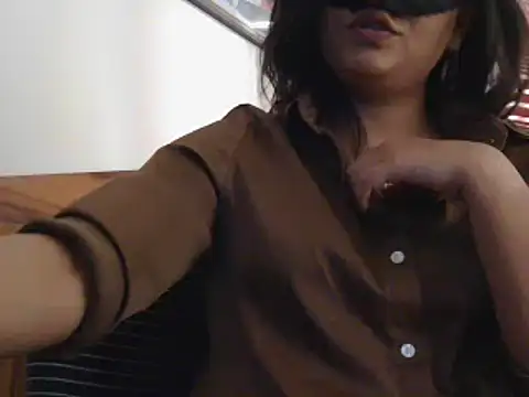 Cutie Pie1p online show from February 15, 2025, 7:27 am