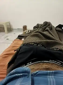 xmanrawan2 online show from October 3, 2025, 4:26 pm