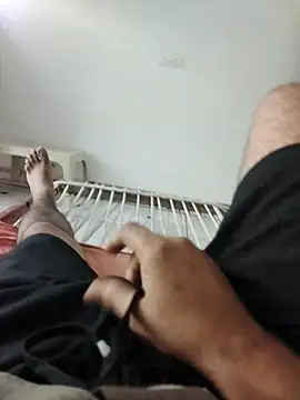 xmanrawan2 online show from October 8, 2025, 6:44 am