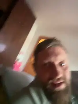 Snapshot of adelin20 chatting on March 16, 2025, 6:09 am adelin20 online show from March 16, 2025, 6:09 am