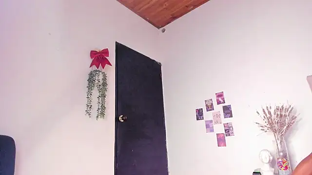 alice guzman1 online show from February 23, 2026, 6:38 pm