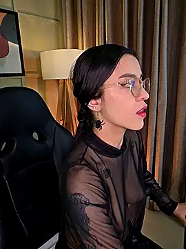 Snapshot of nina__dixon chatting on September 16, 2025, 12:11 am nina dixon online show from September 16, 2025, 12:11 am