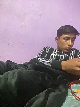 EduardoEspinoza12 online show from February 14, 2025, 7:49 am